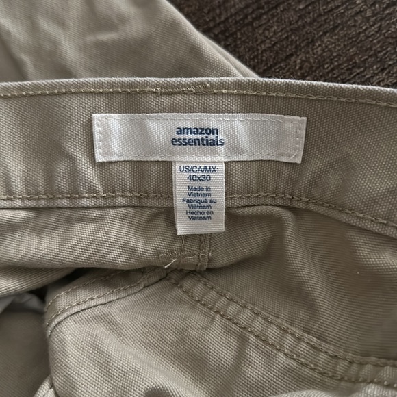 Amazon Essentials Cargo Pants 40x30 - Picture 6 of 6